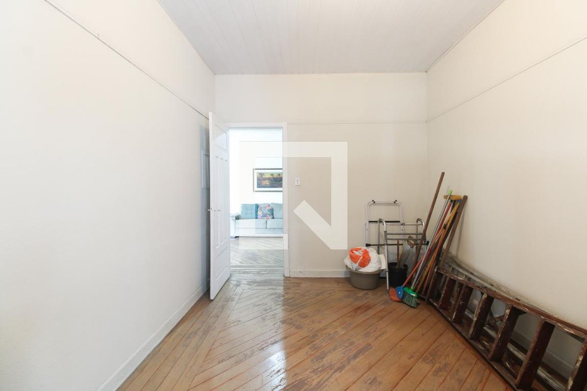 Casa, 2 quartos, 247 m² - Foto 18