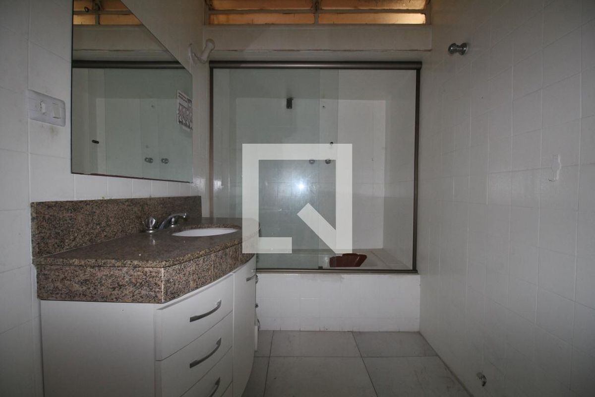 Casa, 3 quartos, 234 m² - Foto 58