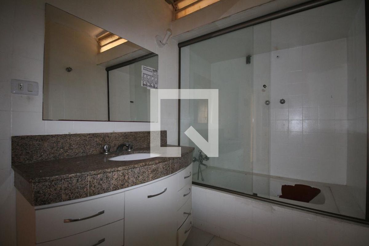Casa, 3 quartos, 234 m² - Foto 62