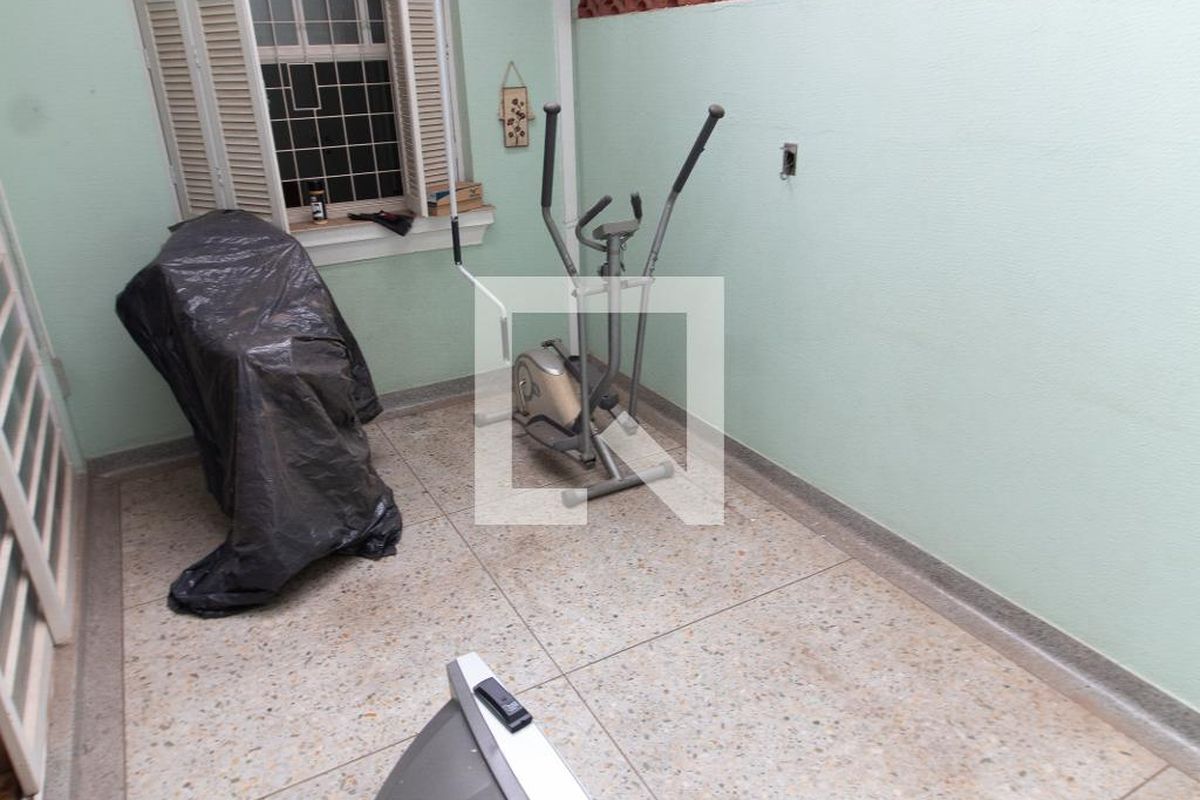 Casa à Venda - Taquaral, 3 Quartos,  300 m2 em , Campinas - sp | SoloBR