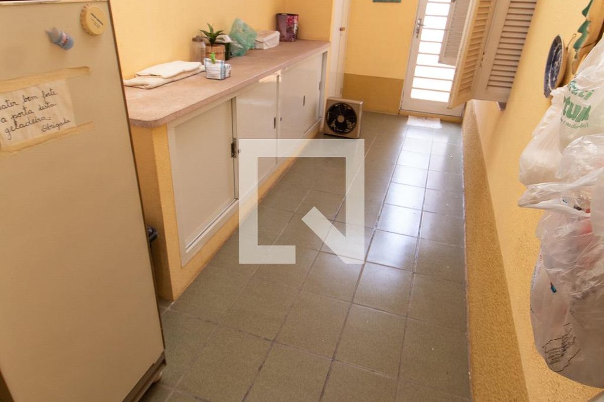 Casa à Venda - Taquaral, 3 Quartos,  300 m2 em , Campinas - sp | SoloBR