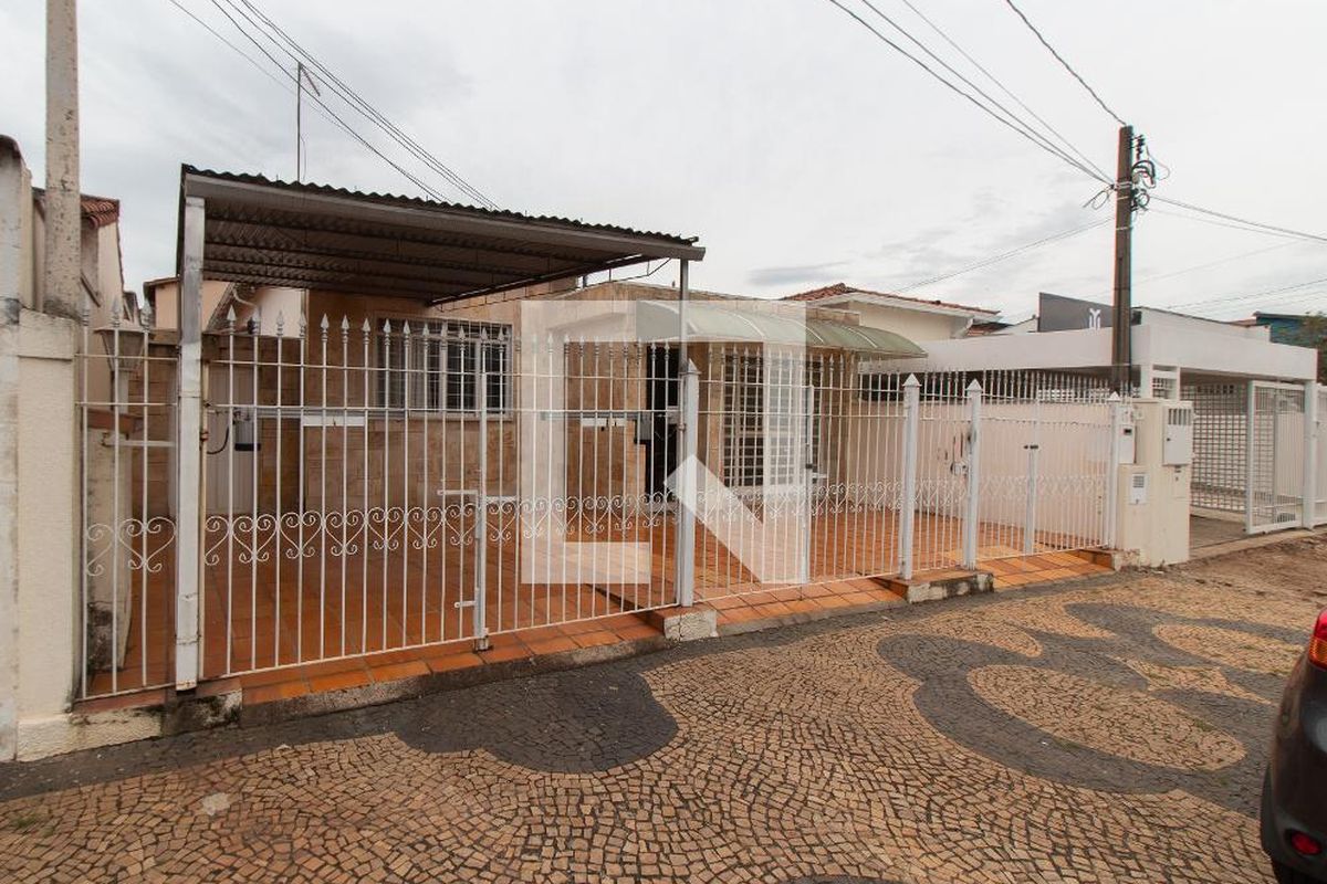 Casa à Venda - Taquaral, 3 Quartos,  300 m2 em , Campinas - sp | SoloBR