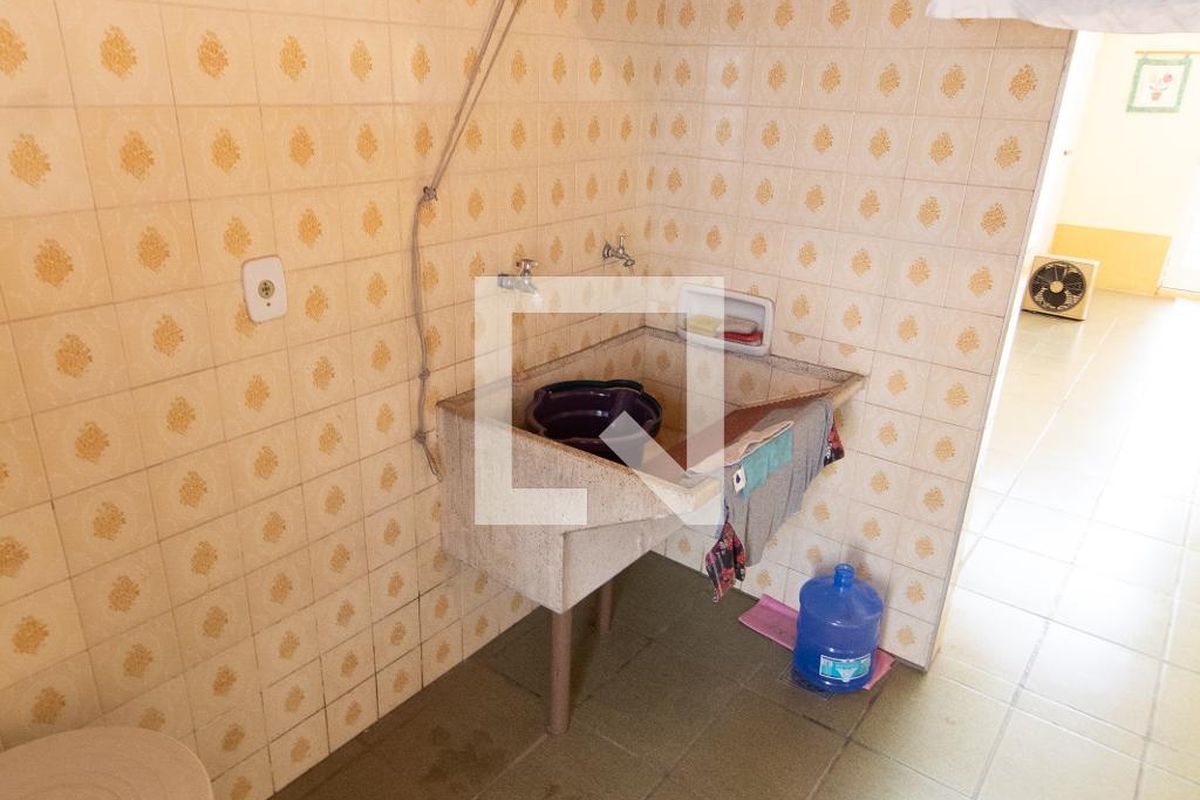 Casa à Venda - Taquaral, 3 Quartos,  300 m2 em , Campinas - sp | SoloBR
