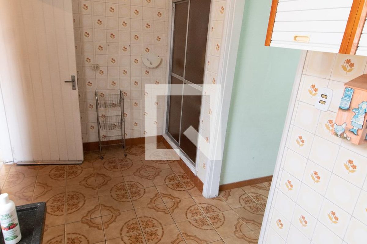 Casa à Venda - Taquaral, 3 Quartos,  300 m2 em , Campinas - sp | SoloBR