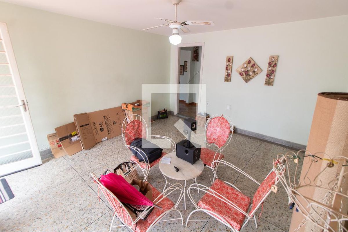 Casa à Venda - Taquaral, 3 Quartos,  300 m2 em , Campinas - sp | SoloBR