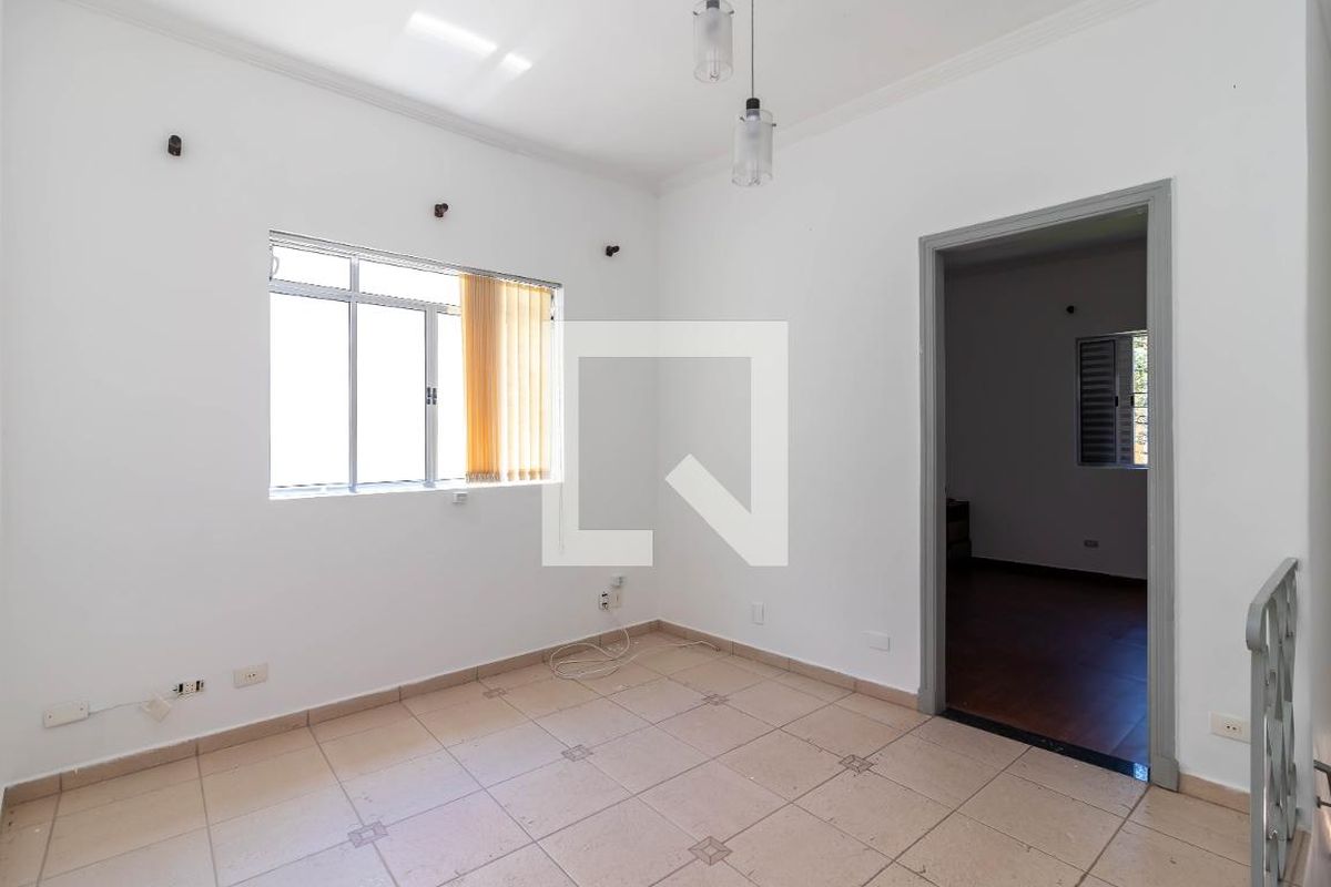 Casa, 3 quartos, 240 m² - Foto 2