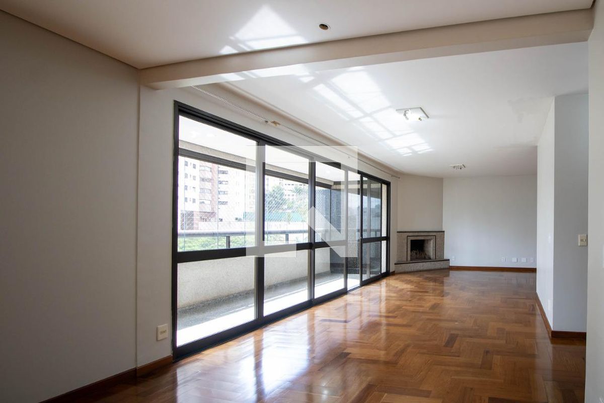 Apartamento, 3 quartos, 176 m² - Foto 2