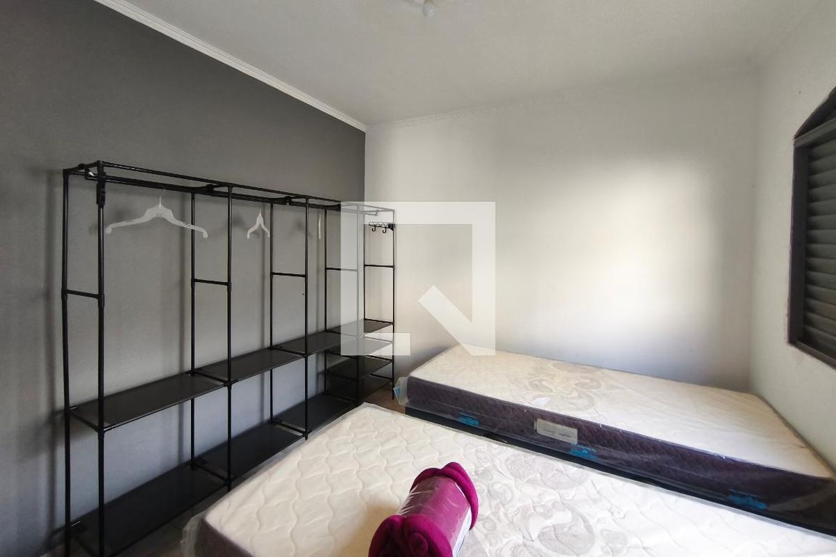 Casa à Venda - Jardim do Lago, 6 Quartos,  400 m2 em , Campinas - sp | SoloBR