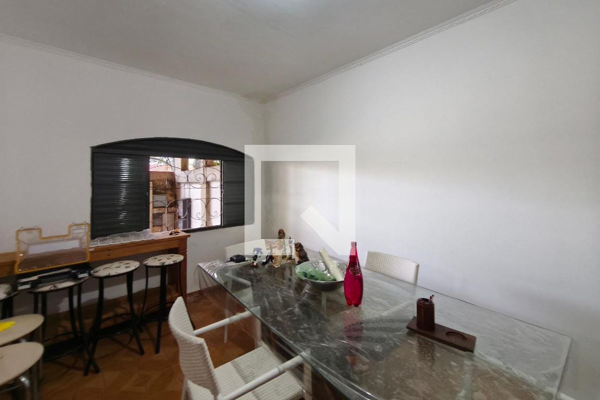 Casa à Venda - Jardim do Lago, 6 Quartos,  400 m2 em , Campinas - sp | SoloBR