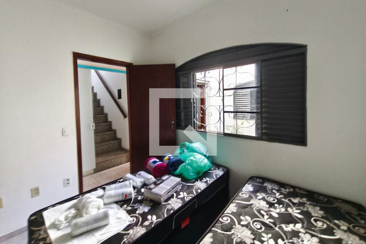 Casa à Venda - Jardim do Lago, 6 Quartos,  400 m2 em , Campinas - sp | SoloBR