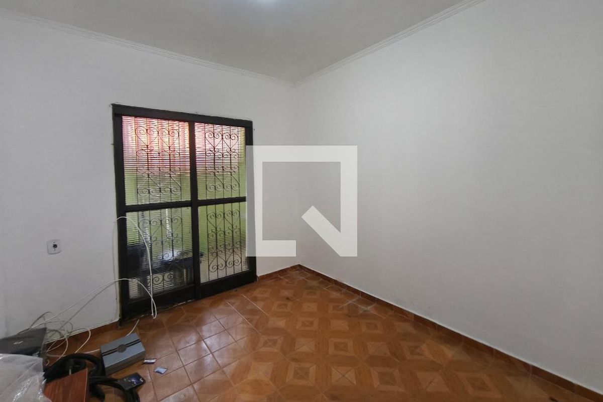 Casa à Venda - Jardim do Lago, 6 Quartos,  400 m2 em , Campinas - sp | SoloBR