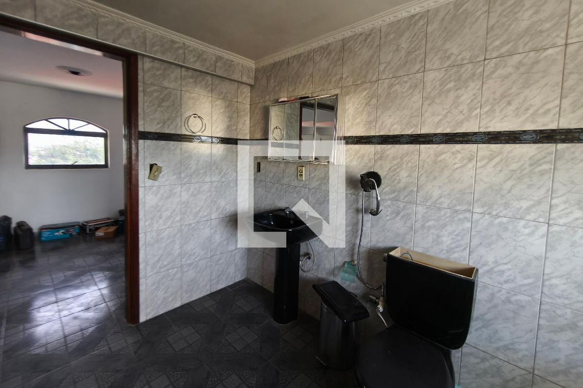 Casa à Venda - Jardim do Lago, 6 Quartos,  400 m2 em , Campinas - sp | SoloBR