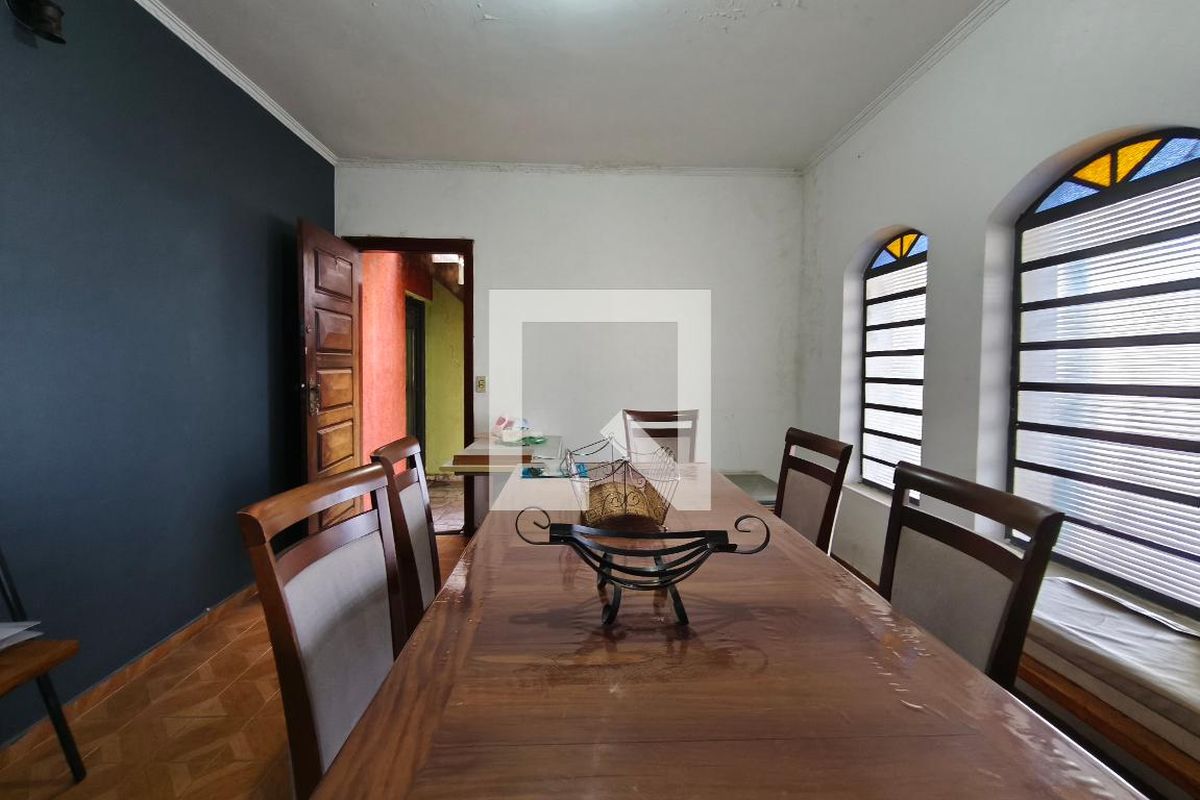 Casa à Venda - Jardim do Lago, 6 Quartos,  400 m2 em , Campinas - sp | SoloBR