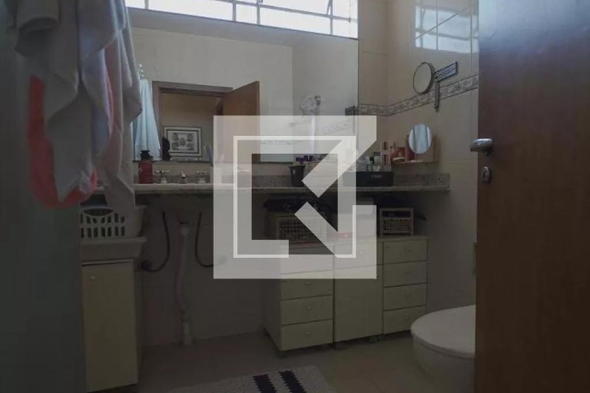 Casa, 4 quartos, 235 m² - Foto 51