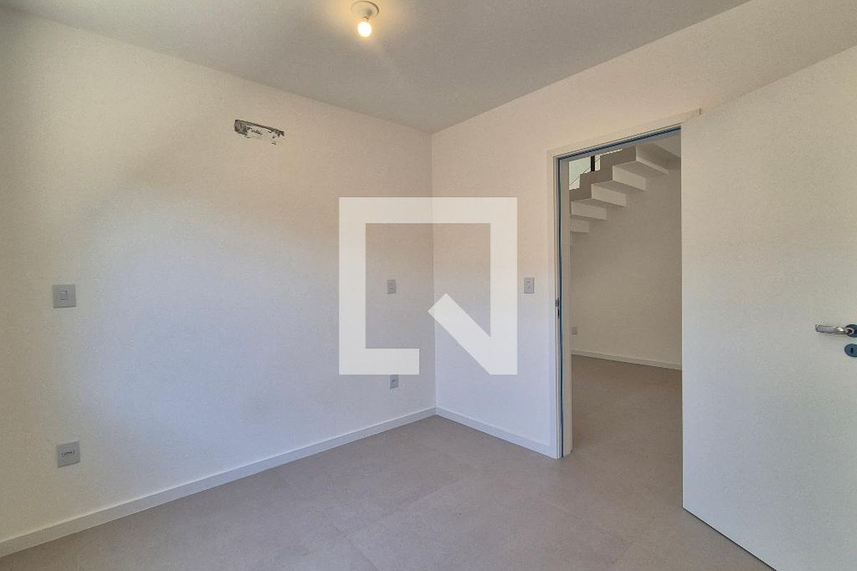 Casa, 4 quartos, 220 m² - Foto 24