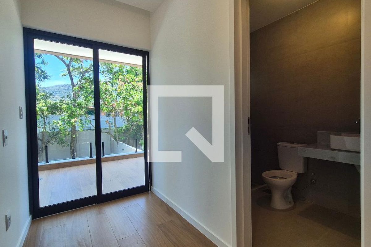 Casa, 4 quartos, 220 m² - Foto 42