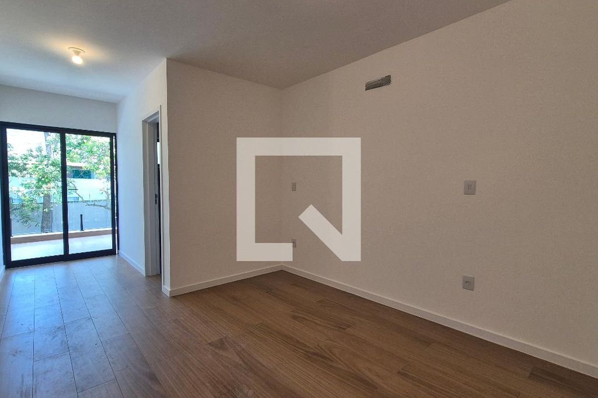 Casa, 4 quartos, 220 m² - Foto 36