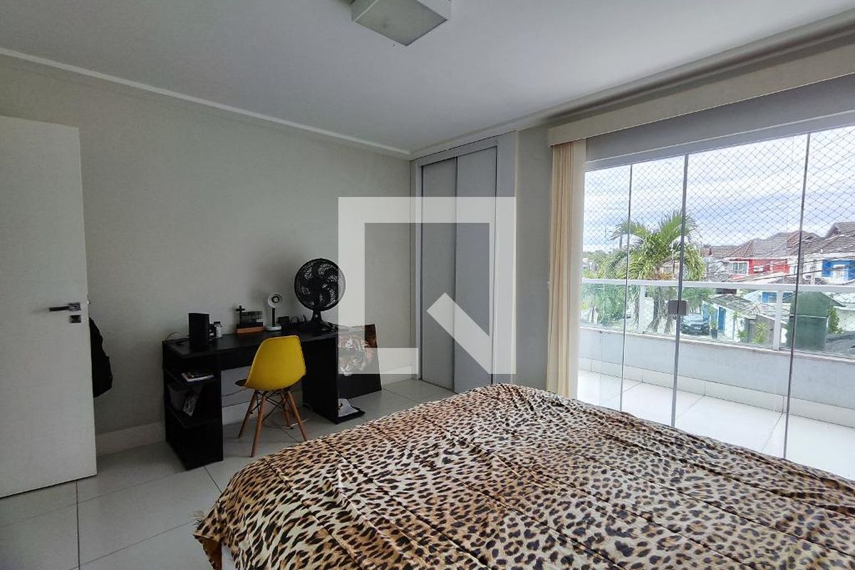 Casa, 5 quartos, 200 m² - Foto 15