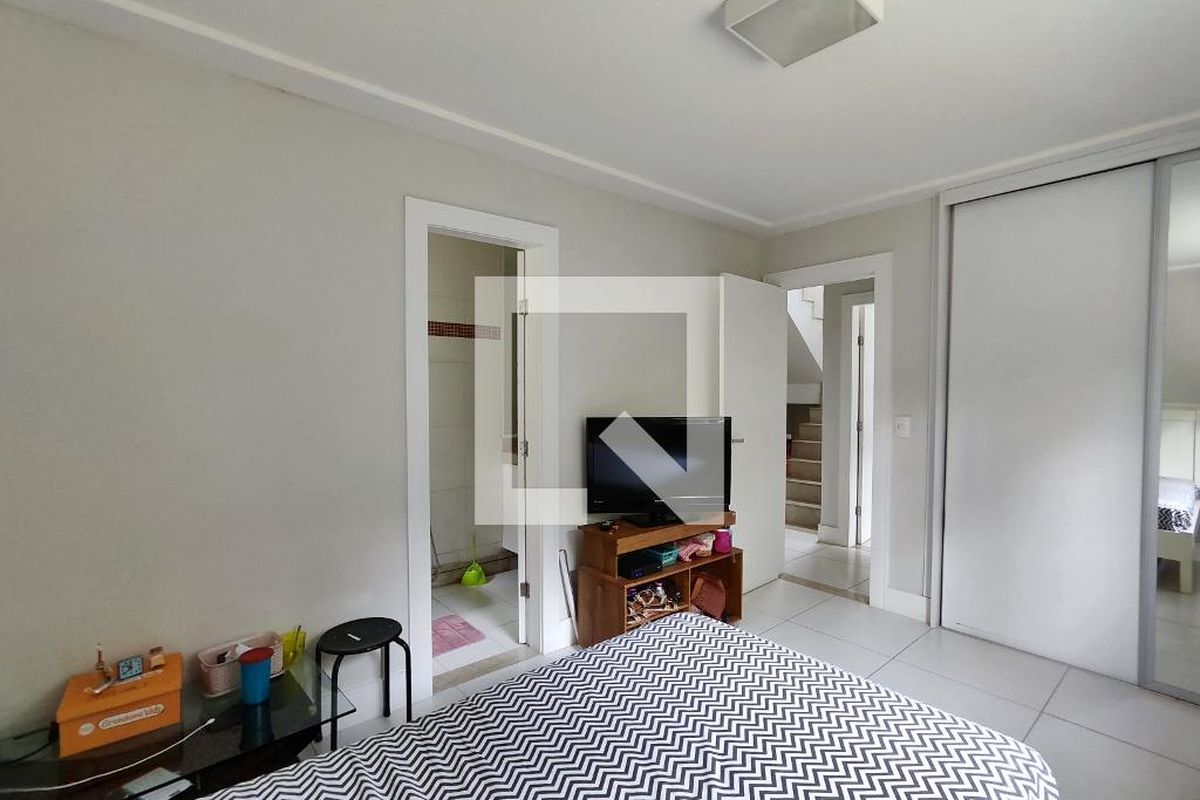 Casa, 5 quartos, 200 m² - Foto 37