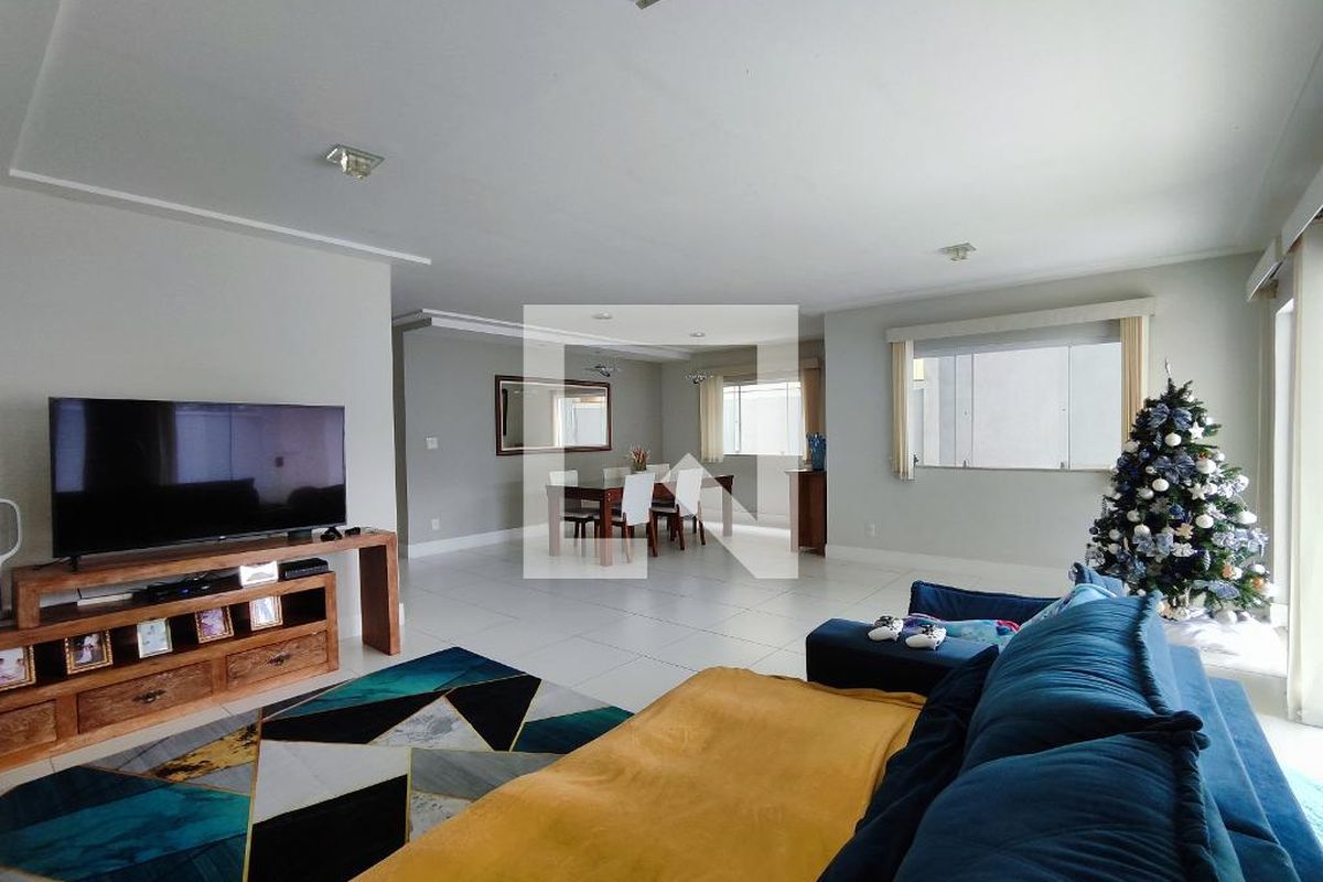 Casa, 5 quartos, 200 m² - Foto 2