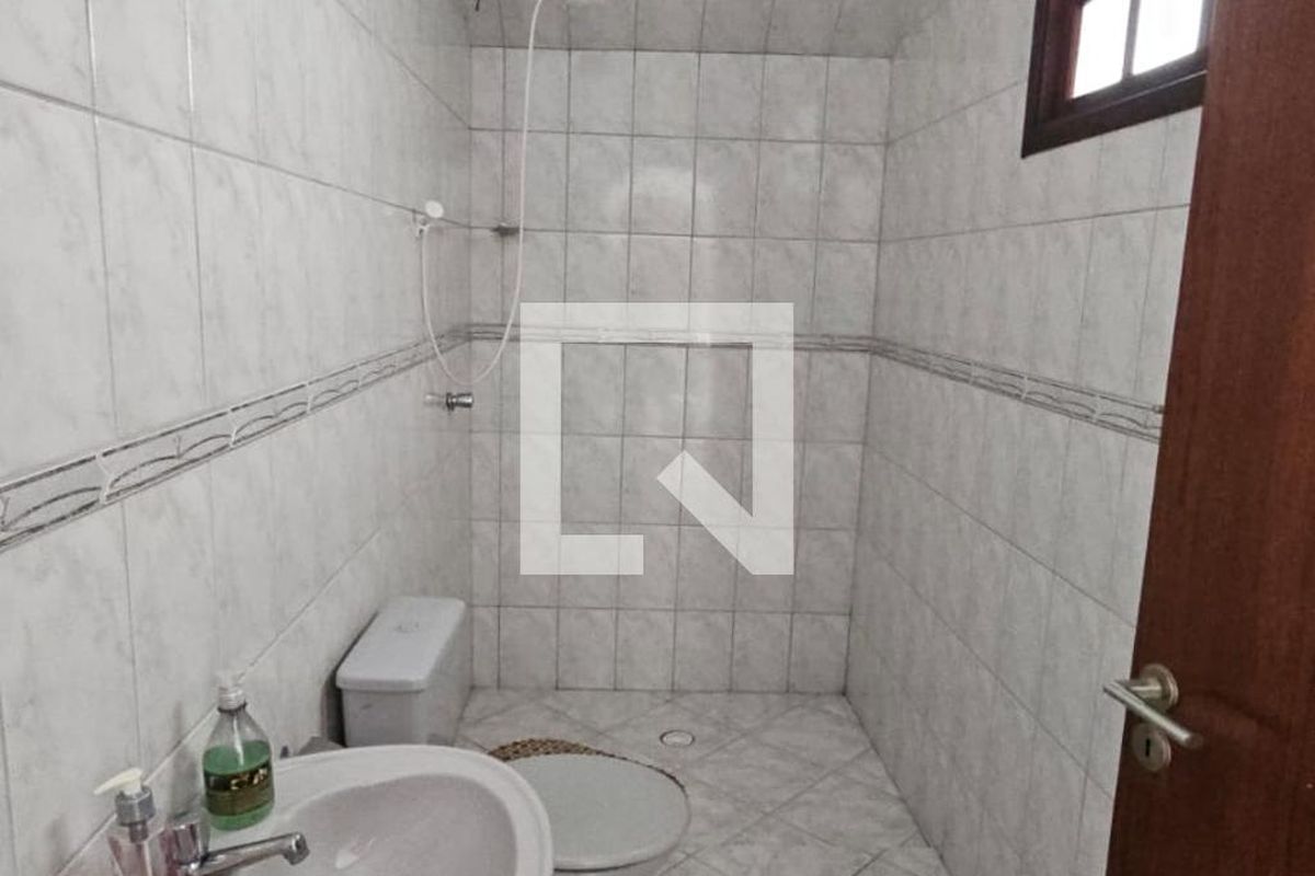 Casa, 3 quartos, 250 m² - Foto 15