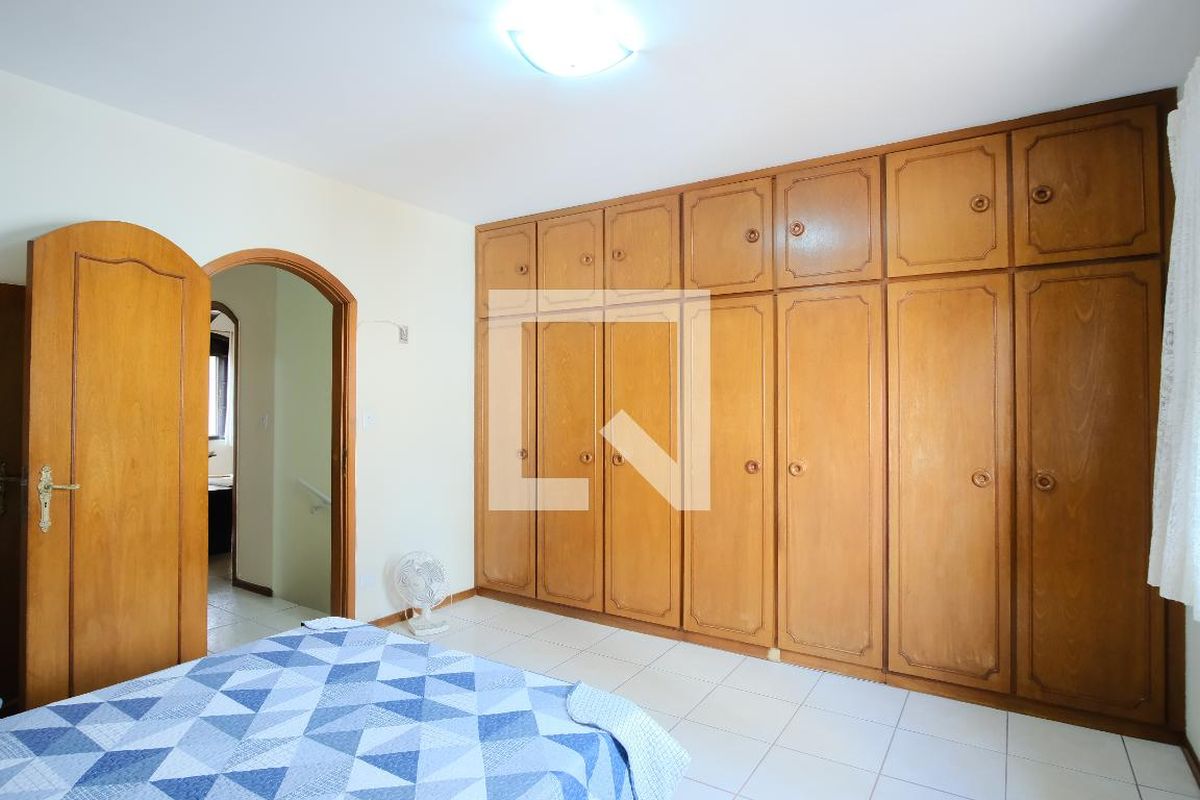 Casa, 4 quartos, 198 m² - Foto 54