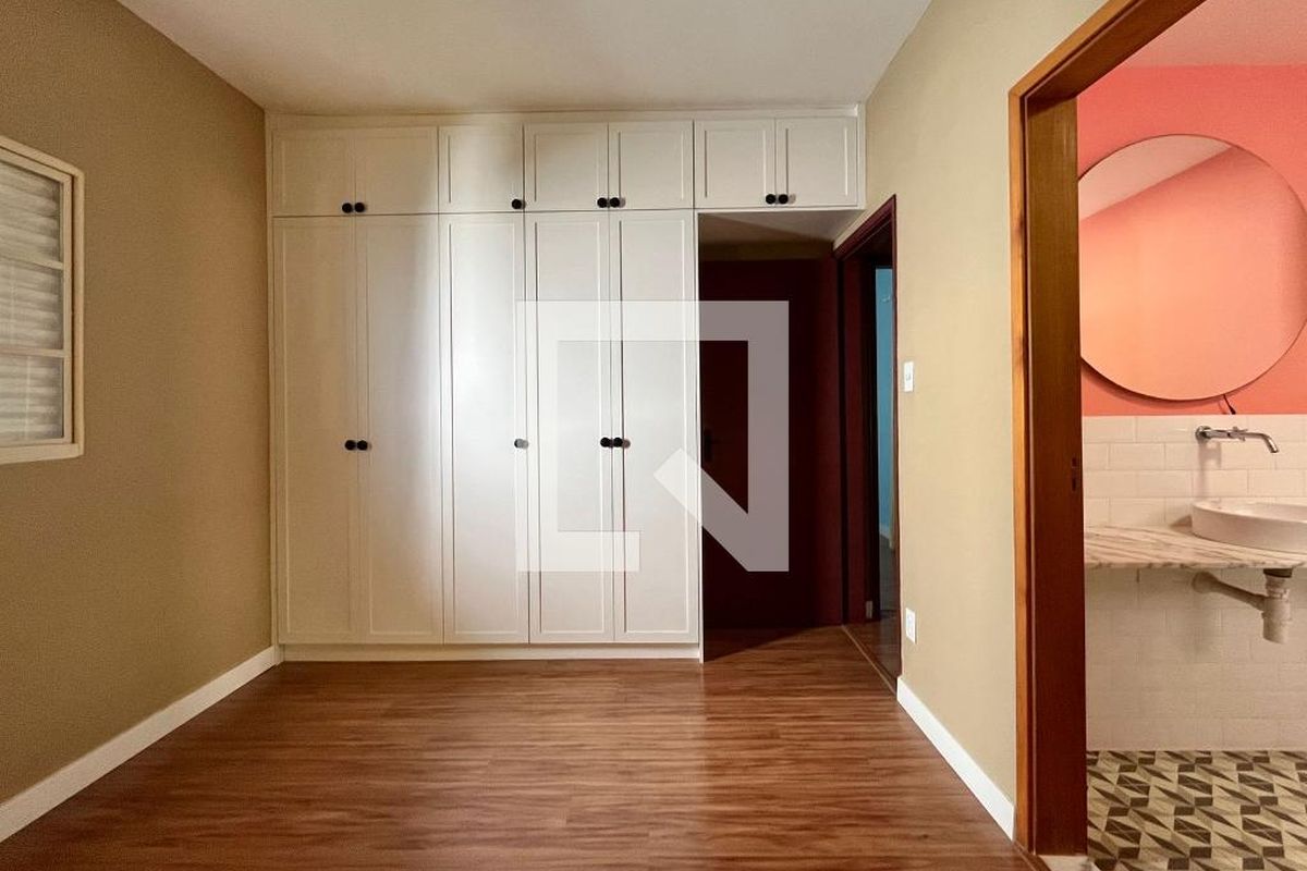 Casa à Venda - Parque Prado, 3 Quartos,  250 m2 em , Campinas - sp | SoloBR