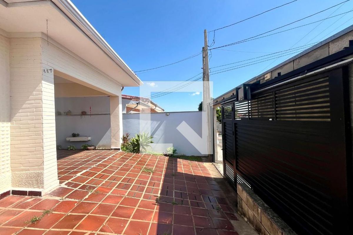 Casa à Venda - Parque Prado, 3 Quartos,  250 m2 em , Campinas - sp | SoloBR