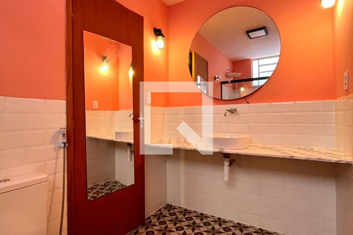Casa à Venda - Parque Prado, 3 Quartos,  250 m2 em , Campinas - sp | SoloBR