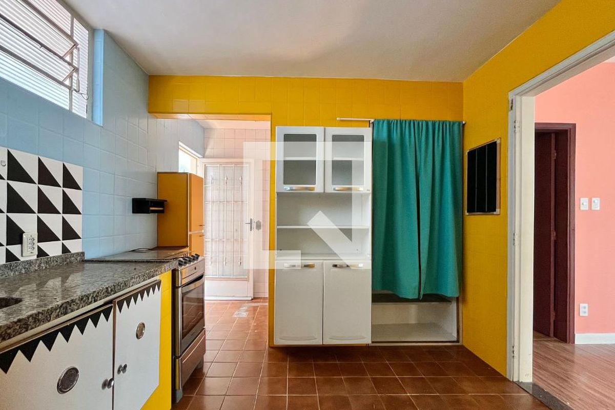 Casa à Venda - Parque Prado, 3 Quartos,  250 m2 em , Campinas - sp | SoloBR