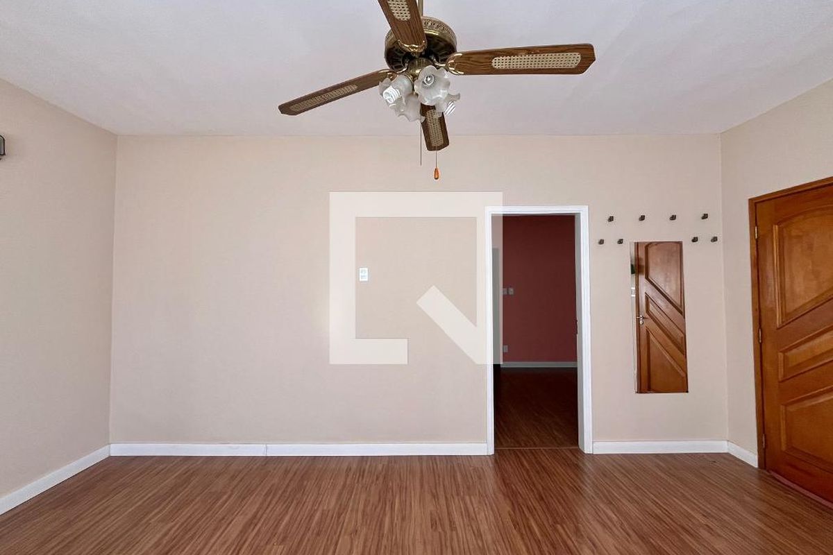 Casa à Venda - Parque Prado, 3 Quartos,  250 m2 em , Campinas - sp | SoloBR