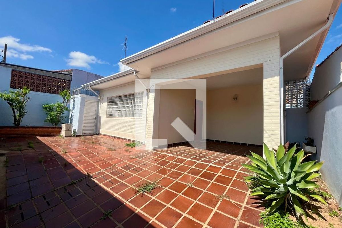 Casa à Venda - Parque Prado, 3 Quartos,  250 m2 em , Campinas - sp | SoloBR