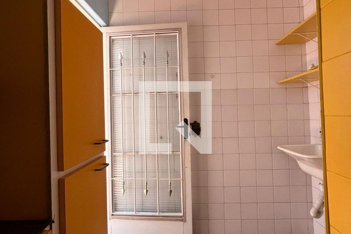 Casa à Venda - Parque Prado, 3 Quartos,  250 m2 em , Campinas - sp | SoloBR