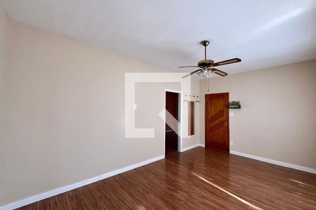 Casa à Venda - Parque Prado, 3 Quartos,  250 m2 em , Campinas - sp | SoloBR