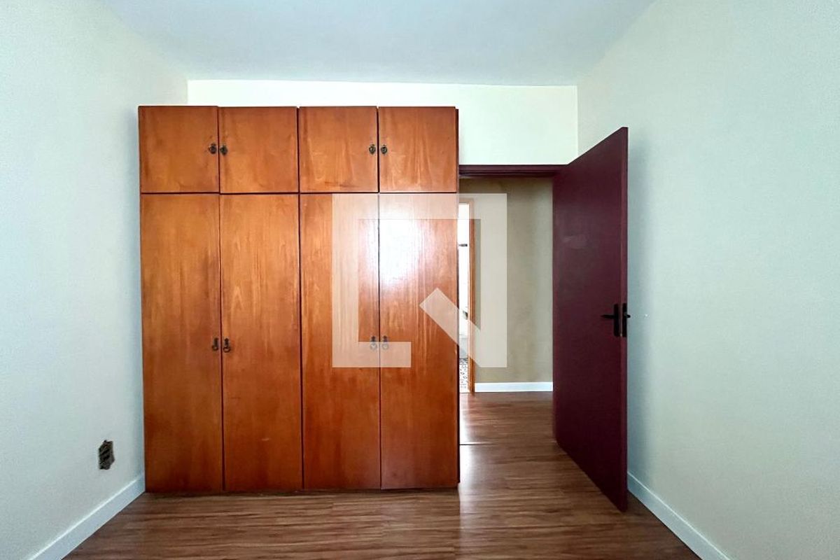 Casa à Venda - Parque Prado, 3 Quartos,  250 m2 em , Campinas - sp | SoloBR