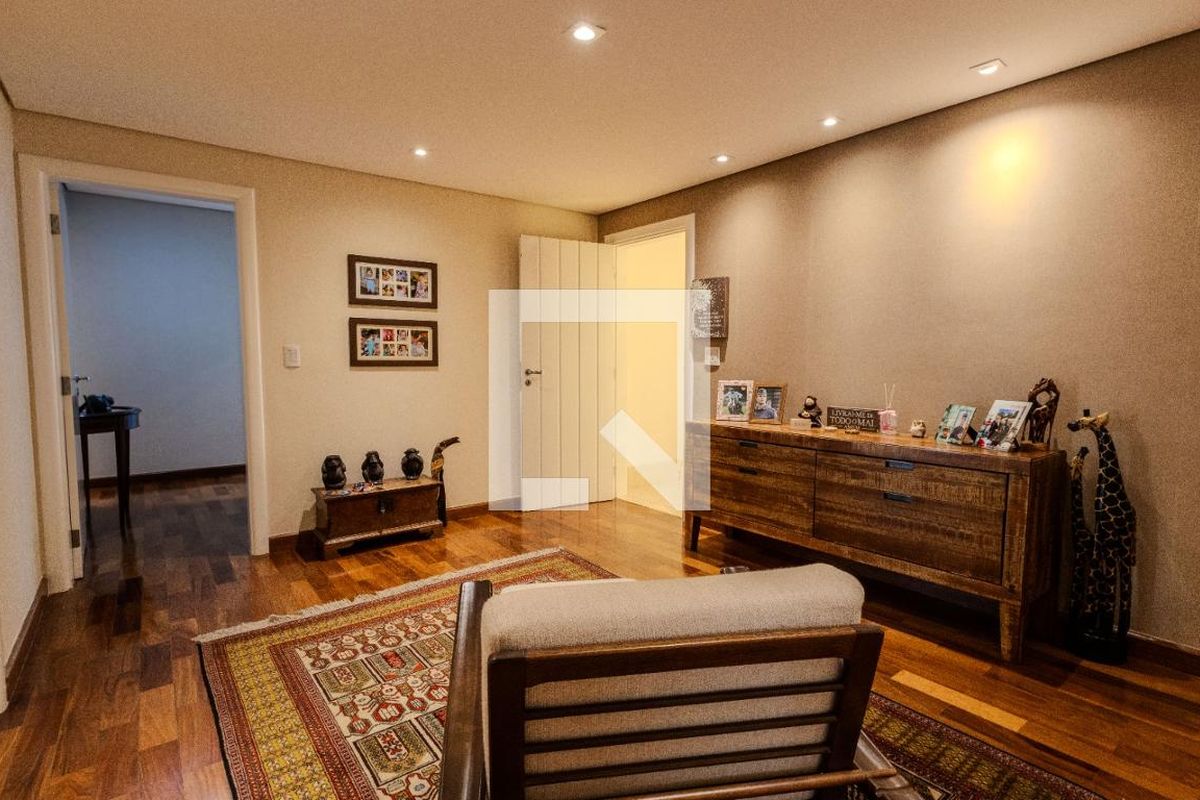 Apartamento à Venda - Cambuí, 4 Quartos,  580 m2 em , Campinas - sp | SoloBR