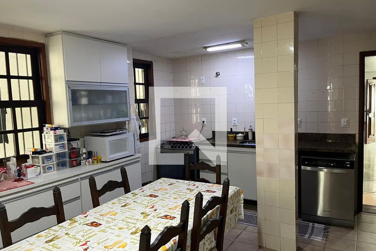 Casa, 7 quartos, 269 m² - Foto 60