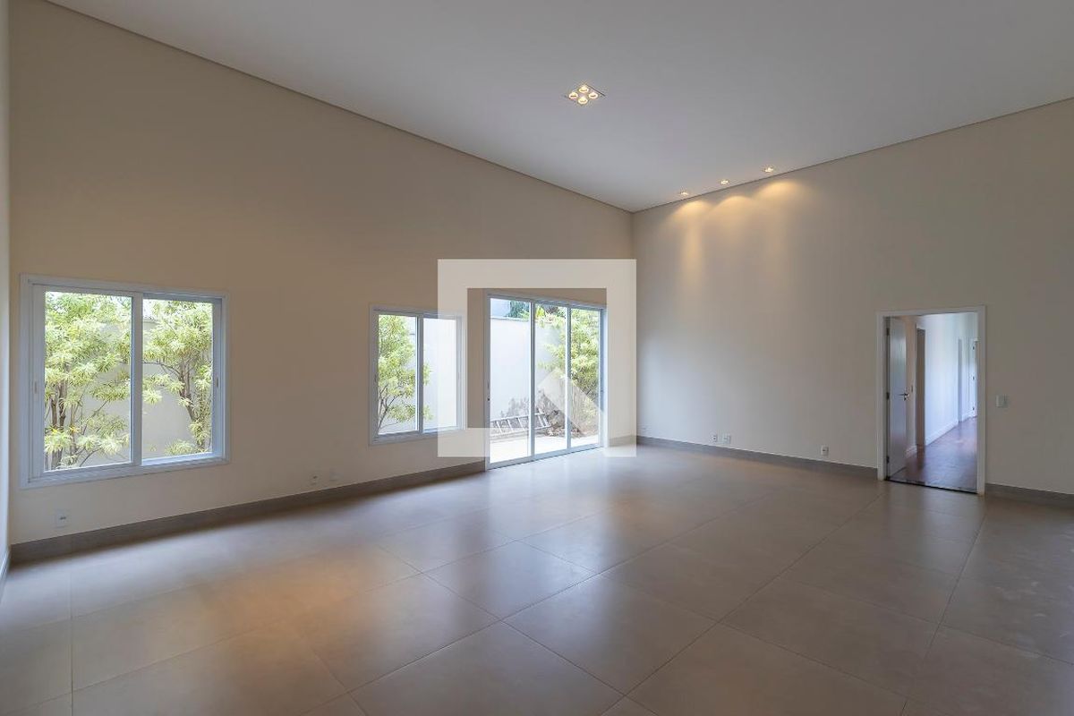 Casa à Venda - Lot. Alphaville Campinas, 4 Quartos,  350 m2 em , Campinas - sp | SoloBR
