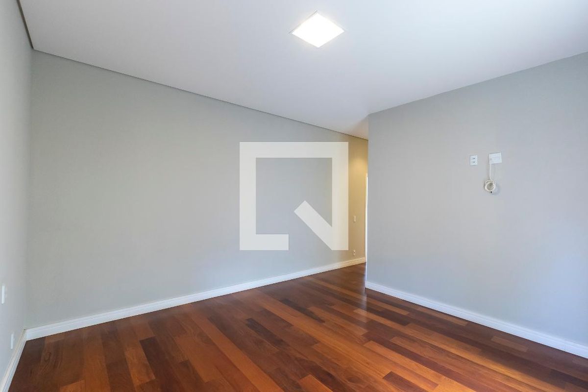 Casa à Venda - Lot. Alphaville Campinas, 4 Quartos,  350 m2 em , Campinas - sp | SoloBR