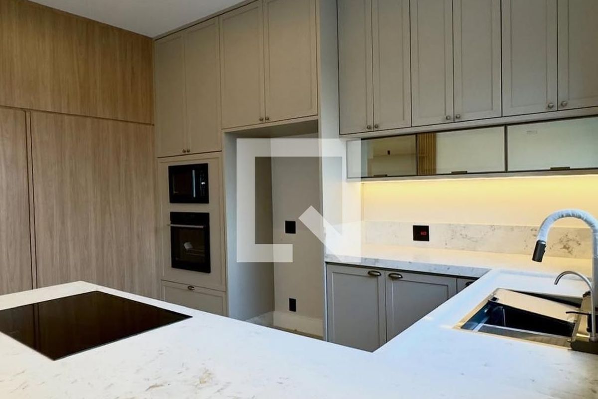 Casa à Venda - Swiss Park, 3 Quartos,  314 m2 em , Campinas - sp | SoloBR