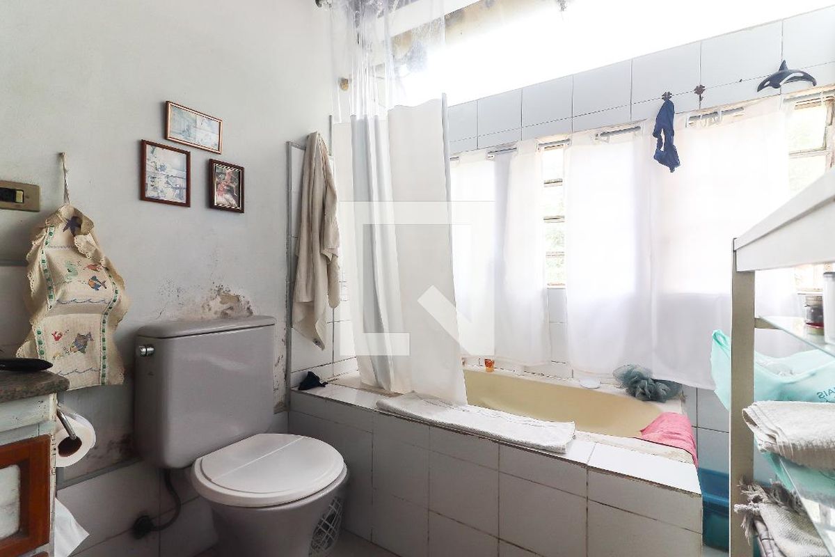 Casa, 4 quartos, 252 m² - Foto 26