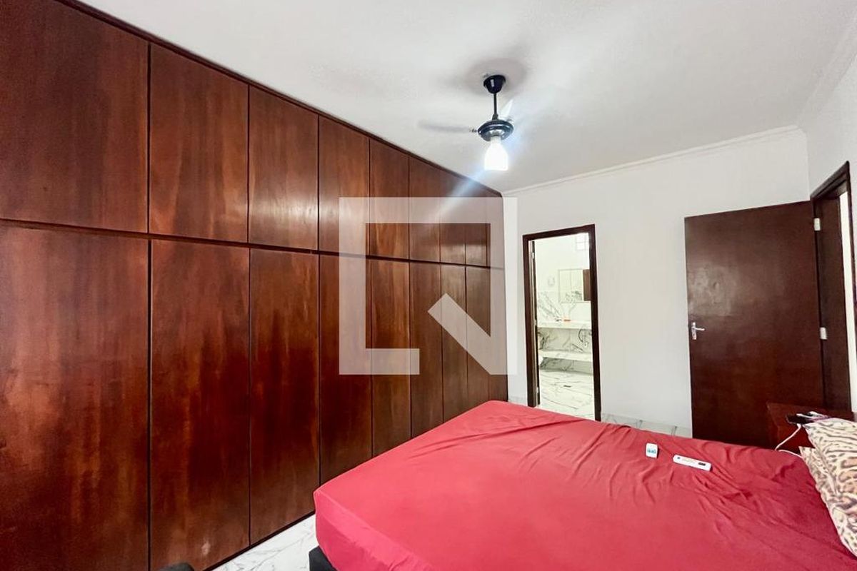 Casa à Venda - Jardim Chapadão, 4 Quartos,  186 m2 em , Campinas - sp | SoloBR