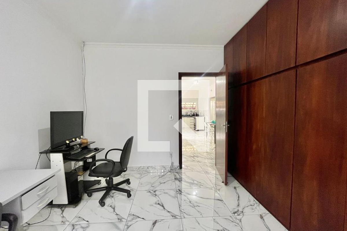 Casa à Venda - Jardim Chapadão, 4 Quartos,  186 m2 em , Campinas - sp | SoloBR