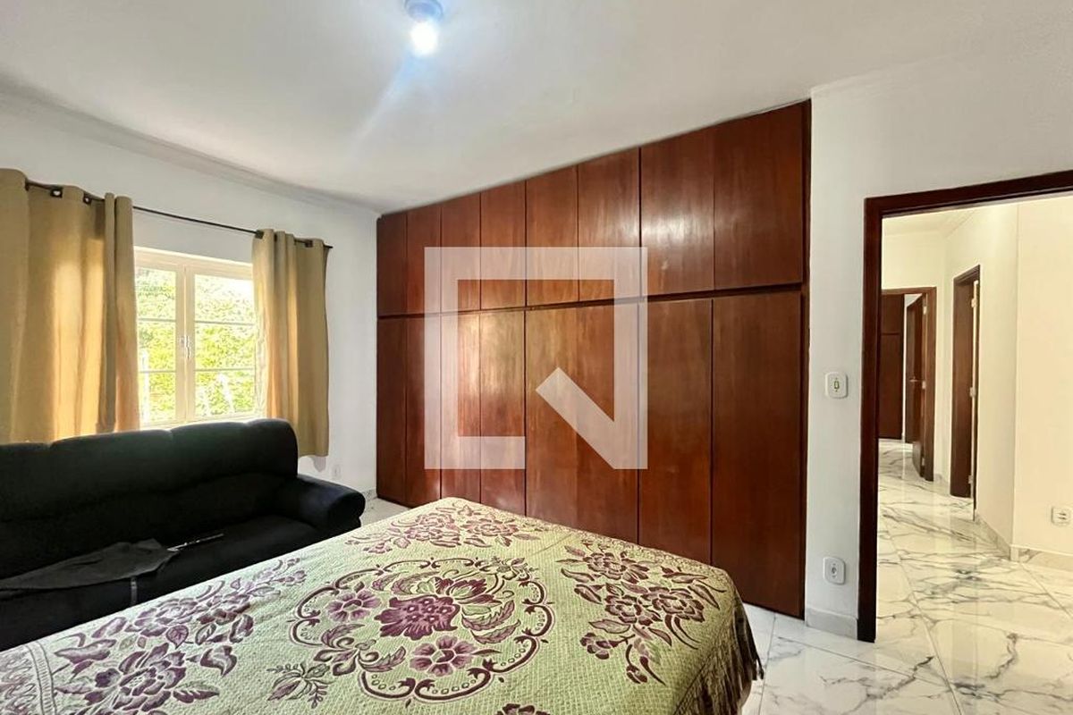 Casa à Venda - Jardim Chapadão, 4 Quartos,  186 m2 em , Campinas - sp | SoloBR