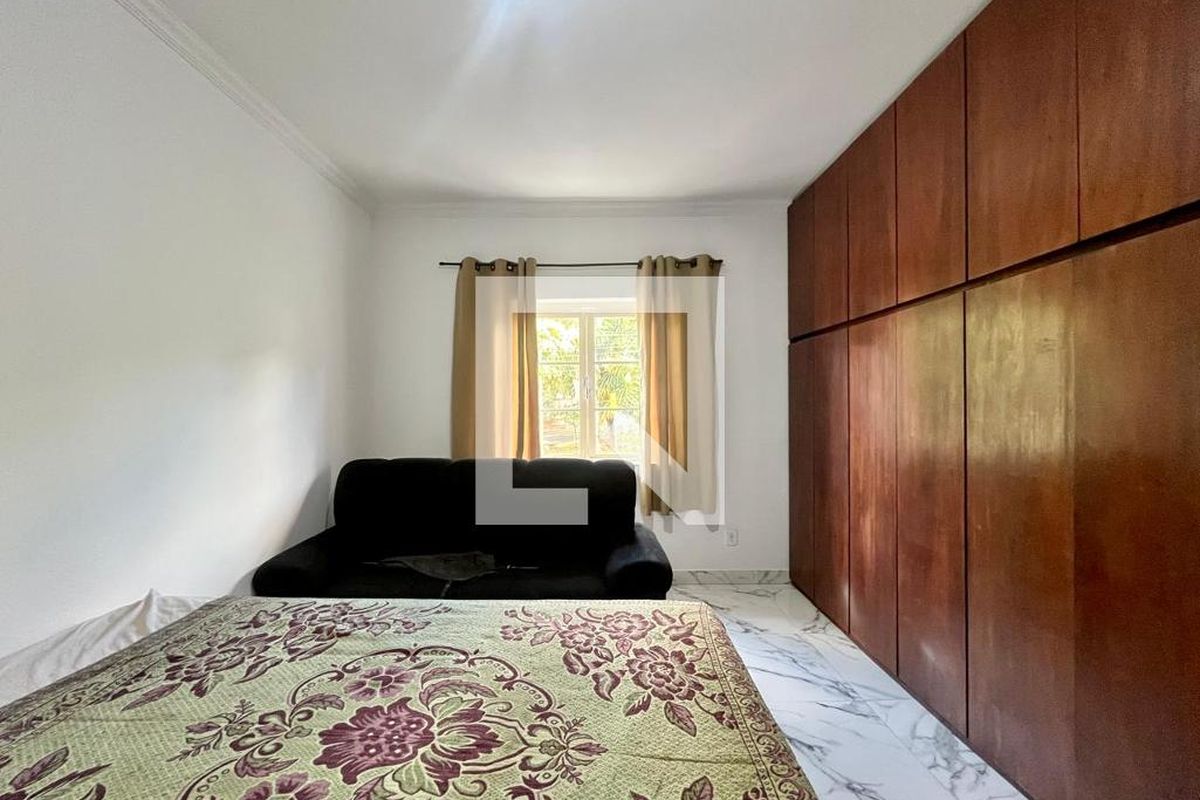 Casa à Venda - Jardim Chapadão, 4 Quartos,  186 m2 em , Campinas - sp | SoloBR