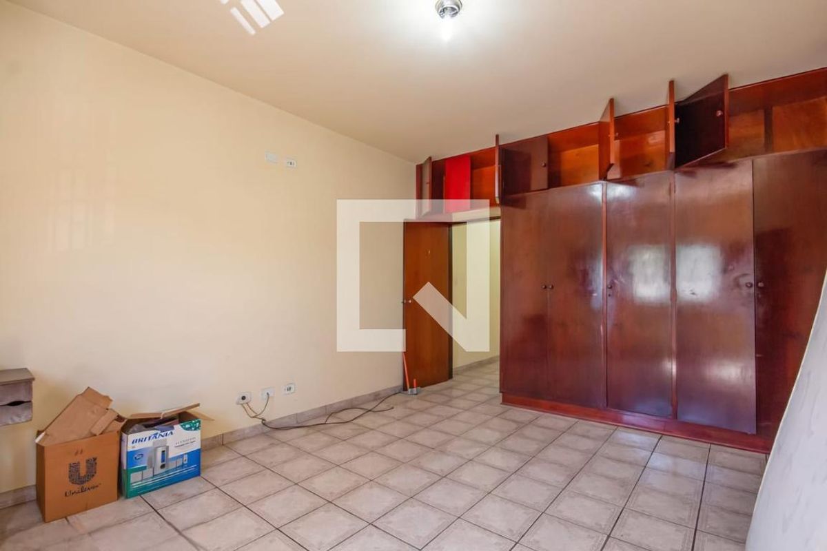 Casa, 3 quartos, 235 m² - Foto 11