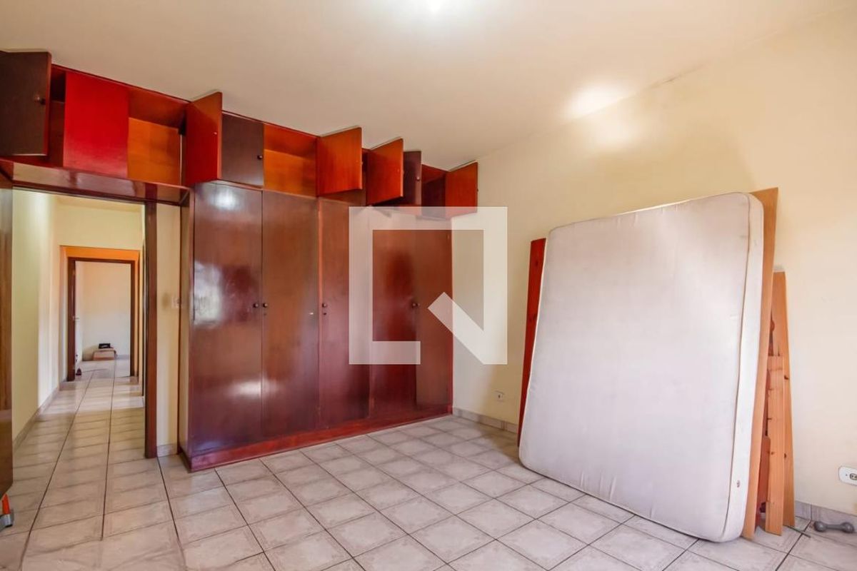 Casa, 3 quartos, 235 m² - Foto 13