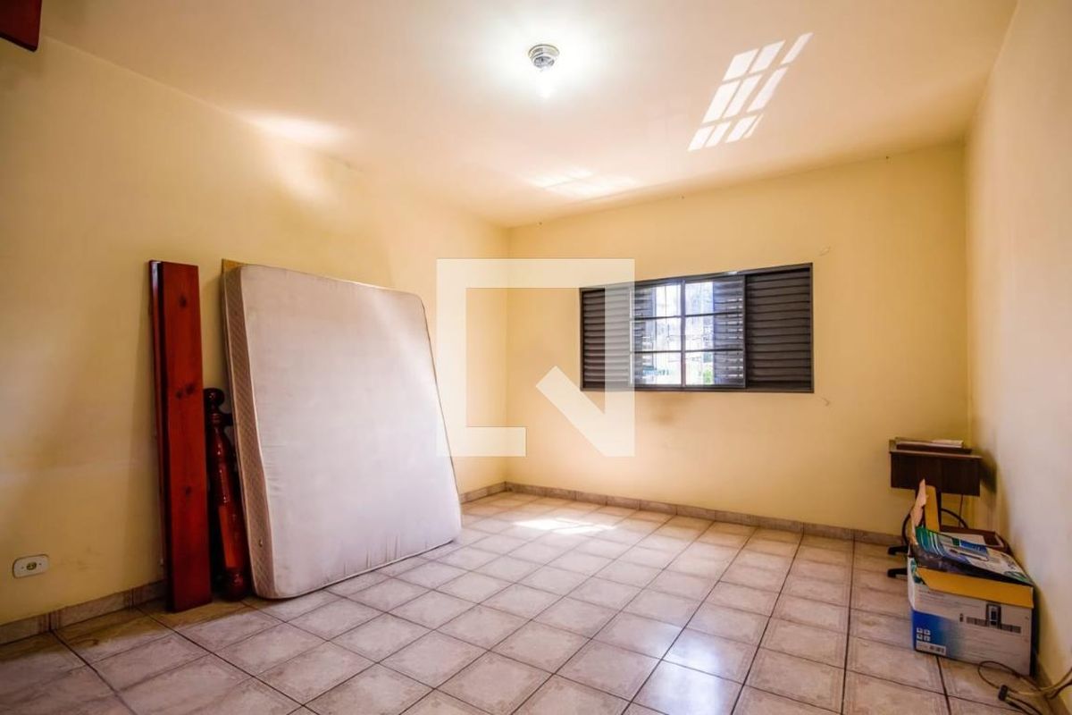 Casa, 3 quartos, 235 m² - Foto 15