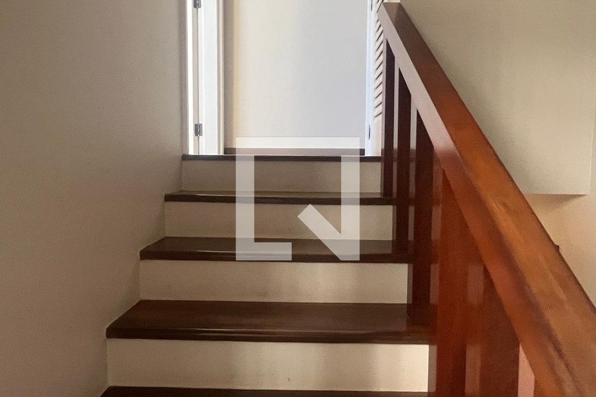 Casa à Venda - Guanabara, 3 Quartos,  242 m2 em , Campinas - sp | SoloBR