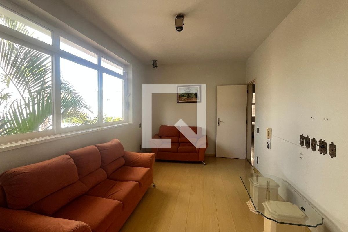 Casa à Venda - Guanabara, 3 Quartos,  242 m2 em , Campinas - sp | SoloBR